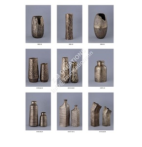 Vase de sol métallique unique pour décoration intérieure/extérieure de mariage Design moderne élégant Tailles personnalisables Décoration intérieure de haute qualité - Product Image 4