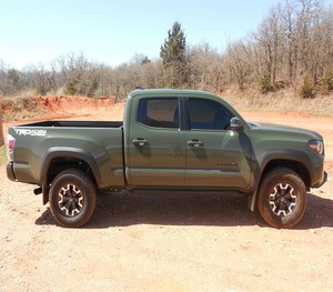 UTILISÉ RHD/LHD 2021 Toyotaaasss Ta-coma TRD Off-Road Double Cab 4x4 - Product Image 3