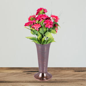 Florero decorativo nórdico moderno para el hogar, metal martillado dorado en latón, acero y aluminio para bodas, precios competitivos - Product Image 2