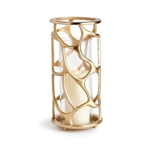 Aluminium Métal Votive Design Attrayant Finition Dorée Faite à la Main Maison Hôtels et Restaurants Eclairage Bougeoir avec Verre - Product Image 1