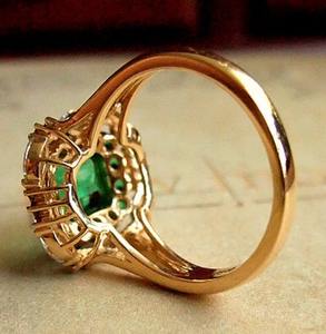 Anillo de Compromiso Mehrajudin Gems de Plata de Ley 925 Chapado en Oro con Esmeralda Vintage y Diamantes en Engaste de Puntas para Mujer, Bodas Indias - Product Image 4