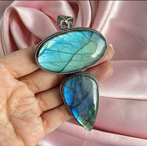 Pendentif en labradorite naturelle à feu bleu, deux pierres, collier en labradorite, argent massif 925, grand pendentif bohème en labradorite pour femmes - Product Image 4