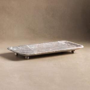 Plateau en marbre élégant et durable, options personnalisables pour servir des collations, des desserts, des boissons, pour la maison, les mariages, les occasions spéciales - Craft Valley - Product Image 1