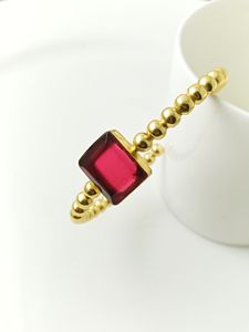 Anillo de banda chapado en oro de 18 quilates de moda vintage para mujer Labradorita natural multicapa con ajuste de bisel de latón Estilo clásico - Product Image 4