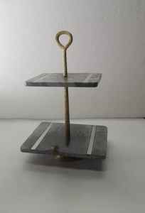 Soporte para Pastel de Dos Niveles de Mármol de Diseño Premium, Moderno Plato para Servir Alimentos, Vajilla Hecha a Mano en INDIA ART PLACE, Ecológico y Reutilizable - Product Image 3