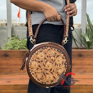 Manufacturers Custom Wholesale OEM 2025 Ladies Round Shoulder Bag Genuine Leather Vintage Luxury Designer Handbags for Women's - Product Image 1