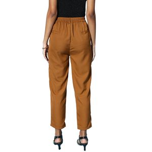 Pantalón Urbano de Corte Recto para Mujer, Diseñado para un Movimiento Suave con una Forma Refinada y una Apariencia Moderna y Sencilla - Product Image 4