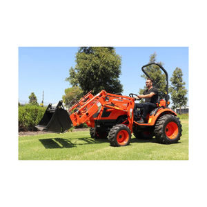 Tractor de campo Kioti CK30 30HP, construcción versátil, asiento cómodo, motor potente para tareas de mantenimiento de granjas y jardines - Product Image 5