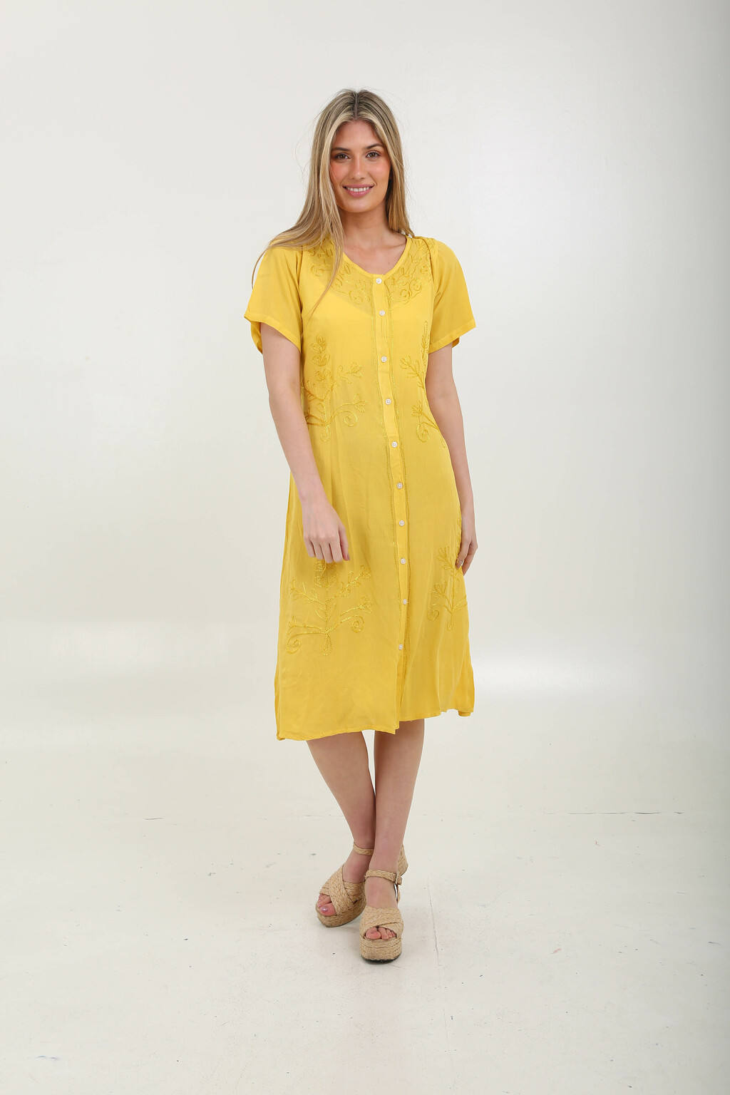 สีเหลือง