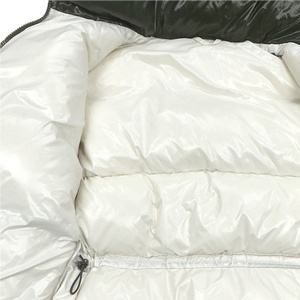 Blouson matelassé à capuche pour femme, respirant, vente en gros, poids léger, veste courte en duvet 2026 - Product Image 4