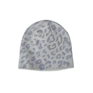 Bajo MOQ logotipo personalizado estampado de leopardo Beanie Hat venta al por mayor Jacquard de punto de invierno Beanie Cap Gorros con satén - Product Image 1