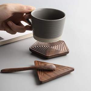 แผ่นรองแก้วไม้สไตล์โบฮีเมียนแบบมินิมอล คุณภาพสูง งานแฮนด์เมด เป็นมิตรกับสิ่งแวดล้อม พื้นผิวเรียบ สำหรับร้านกาแฟ ร้านอาหาร ราคาประหยัด - Product Image 2