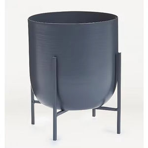 Jardinière en métal doré de forme ronde de qualité supérieure Pot de décoration intérieure fabriqué à la main avec fleur artificielle pour application de jardin - Product Image 6