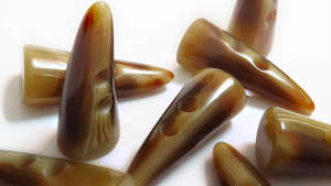 Boutons en corne de buffle naturelle faits à la main et écologiques pour vêtements et habillement par Saniya Handicraft - Product Image 6