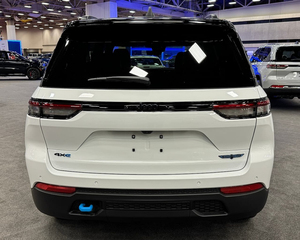 รถจี๊ป แกรนด์เชอโรกี 4xe 4WD ไฮบริด SUV ปี 2024 มือสองสภาพดี - Product Image 4