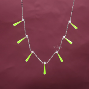 Collar con Diamante Cultivado en Laboratorio Certificado por IGI, Esmalte Verde, en Oro Blanco/Rosa y Blanco de 9K, Joyería de Diseño Moderno - Product Image 1