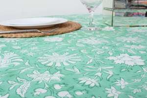 Mantel de algodón floral indio hecho a mano verde menta y Rosa bloque de mano impreso con borde para fiestas y eventos - Product Image 2