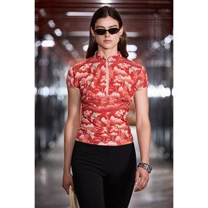 GRIMELANGE DRUSILLA Blusa de corte bajo con busto de tela estampada, suave y elástica para mujer - Product Image 3