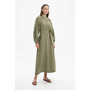 Vestido de Lino Color Caqui con Cuello Mandarín, Estampado Floral y Volantes - Product Image 1