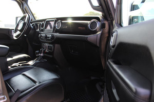 Jeep Wrangler Unlimited Sport 2021 Super Performance, Motore 2.0L V4 TURBO 4X4 SUV, Auto Usata Pronta per la Spedizione in Tutto il Mondo - Product Image 3