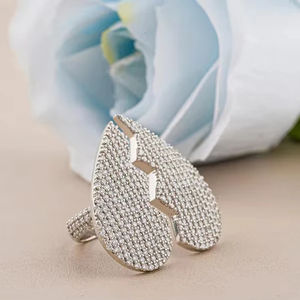 2024 nuevo diseñador elaborado en plata de ley 925 corte corazón Leb Grown Diamond Solitaire Ring para mujeres con claridad Vvs - Product Image 4