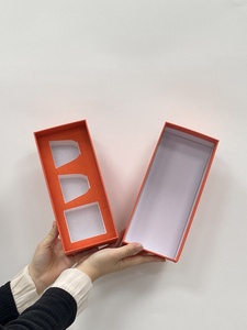 Boîte d'emballage de service à thé chinois rouge avec insertion personnalisée <span class=keywords><strong>pour</strong></span> stockage de tasses de théière en <span class=keywords><strong>porcelaine</strong></span> cadeau Premium et promotion de marque - Product Image 3