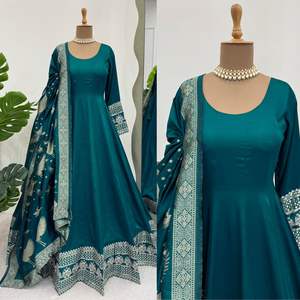 Estilo indio tradicional Anarkali Salwar Kameez para mujeres Ideal para bodas Disponible a los mejores precios al por mayor de La India - Product Image 4