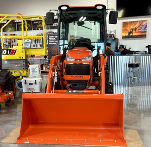 Tracteur compact Kubota LX3520 35HP 4x4 hydrostatique diesel pour l'agriculture - Product Image 1