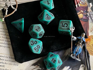 Juego de Dados Poliédricos de Hueso Natural de 7 Piezas, Ecológicos, Hechos a Mano, para Juegos de Rol de Mesa, Tradebyd - Product Image 5