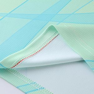 Ensemble de tenue de volley-ball personnalisé de haute qualité en tissu performant à séchage rapide, uniforme d'équipe avec couleurs et logo personnalisés pour hommes et femmes - Product Image 4