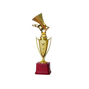 Fabricants de trophées créatifs en métal et en cristal personnalisés Souvenir de réunion sportive scolaire avec les meilleures ventes - Product Image 4