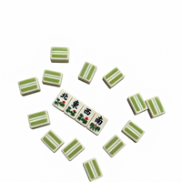 Jeu de Mahjong avec tuiles en bambou vert Lady Green ou blanches texturées pour quatre joueurs, idéal pour le divertissement à domicile et la vente au détail