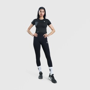 Top Corto de Yoga Negro W024, Ropa Deportiva Cómoda y Elegante - Product Image 4
