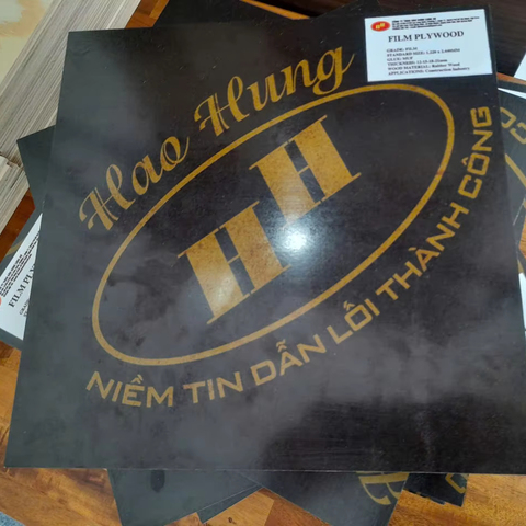 Best Price 4X8 Black Film Faced Phenolic Board Eco-friendly 15/18mm Thickness Reusable 6-8 Times Vietnamese Factory E1