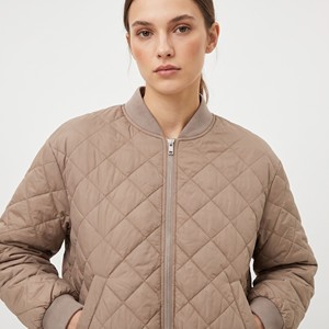 Large <b>Quilted</b> Diamond-<b>Patterned</b> <b>Jacket</b> with Zipper, Pockets, and Puffed Sleeves—One Size Fits Sizes 38–44 - Product Image 3