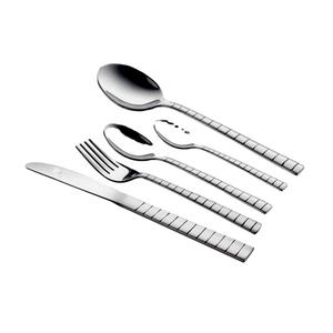 Ensemble de couverts en acier inoxydable fabriqués à la main de 5 pièces avec poignées argentées rayées de style américain classique - Product Image 1
