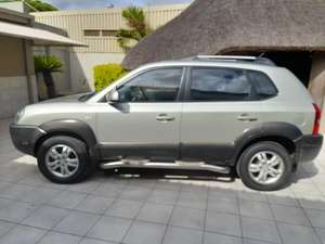 HYUNDAI TUCSON 2.0 GLS 2006 USADO, Volante a la Izquierda/Derecha - Product Image 4