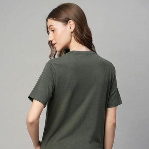 Camiseta de Algodón 100% Puro de Estilo Moderno para Mujer, Corte Regular, Fabricada en India, con Tacto Ultra Suave - Product Image 1