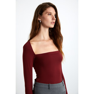 Blusa de doble capa con cuello cuadrado profundo de viscosa y licra para mujer de Ethiquet <span class=keywords><strong>Hillary</strong></span> - Product Image 4