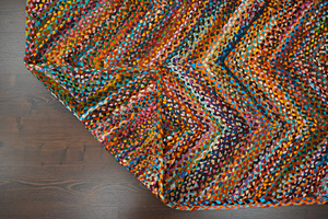Jute Journeys Handwoven Wool Rug Modern and Stylish Geometric Pattern Carpet with Plush Pile Height Washable for Home Use - Product Image 5