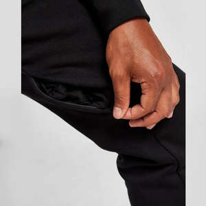 Ensemble de survêtements de performance: coupe confortable, design moderne et style actif | Améliorez vos entraînements avec des vêtements de sport de qualité supérieure - Product Image 5