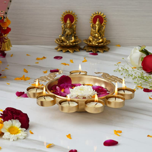 Ensemble de lampes décoratives traditionnelles en fer en forme de paon de 12 pouces, Urli Diya, pour bougies chauffe-plat et lampes à huile, pour la décoration festive de la maison lors des fêtes de Pooja et de Diwali - Product Image 3