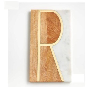 Tabla de cortar de forma rectangular con incrustaciones de mármol blanco y latón de madera de primera calidad para utensilios de cocina tabla de cortar de estilo clásico - Product Image 4