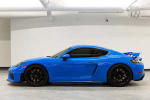 Porsche 718 Cayman GT4 RWD 2023 d'occasion, incroyablement parfait, faible kilométrage, en stock, offert à un prix fantastique - Product Image 6