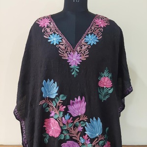 Collection d'été pour femmes, kaftan brodé à col en V, manches trois quarts, longueur genou, taille naturelle, respirant - Product Image 2