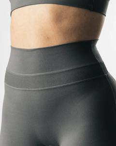 OEM Leggings d'entraînement taille moyenne de haute qualité pour femmes Leggings sexy de yoga sans couture leggings taille haute à motif solide vente en gros - Product Image 5