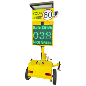 Panneau de signalisation de vitesse portable à radar solaire pour remorques, caméra de circulation verte et rouge - Product Image 1
