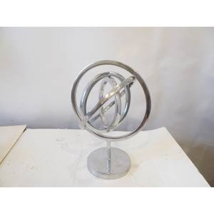 Sphère armillaire moderne en aluminium Sculpture abstraite Décoration intérieure Art Métallique Argent Ornement de table Contemporain - Product Image 2