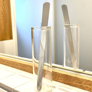 Lime à ongles double droite en acier inoxydable de qualité supérieure avec étui de protection pour des ongles lisses et sains à prix compétitif - Product Image 2