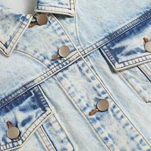 Service OEM 100% Veste en jean de haute qualité 100% coton vieilli avec patchs déchirés et motif de lettres - Product Image 4